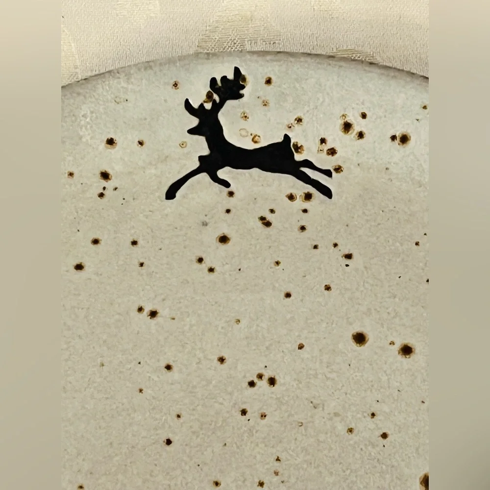 NWOB Pottery Barn Rustic Reindeer Terracotta Dinner Plates S/4 Christmas Holiday - Picture 7 of 16